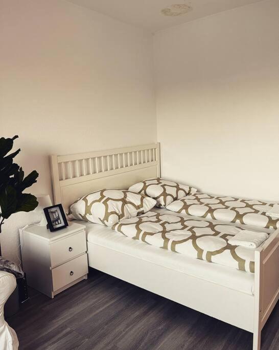 Wunderschoene 3-Zimmer Wohnung Fuer 6 Personen BRE Extérieur photo