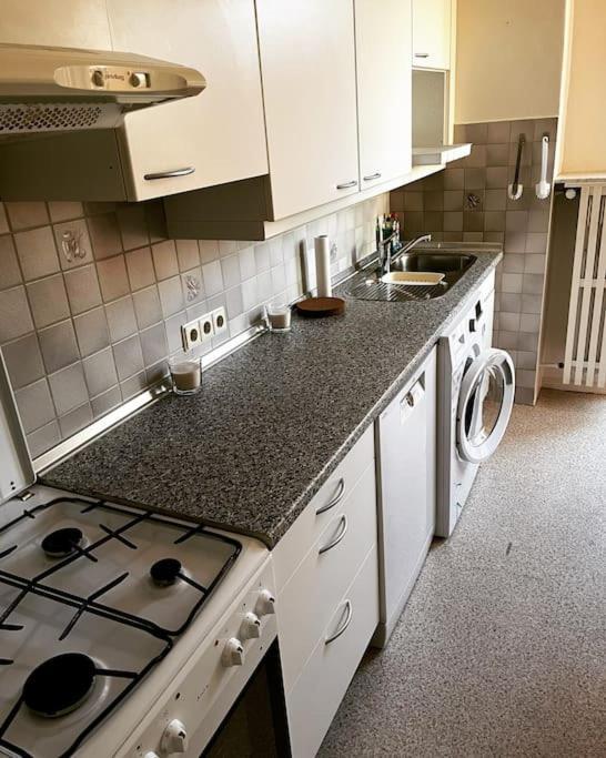 Wunderschoene 3-Zimmer Wohnung Fuer 6 Personen BRE Extérieur photo